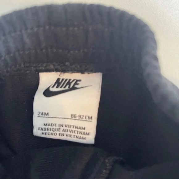 2 Pairs of Nike Shorts Size 24 Months - Picture 5 of 10